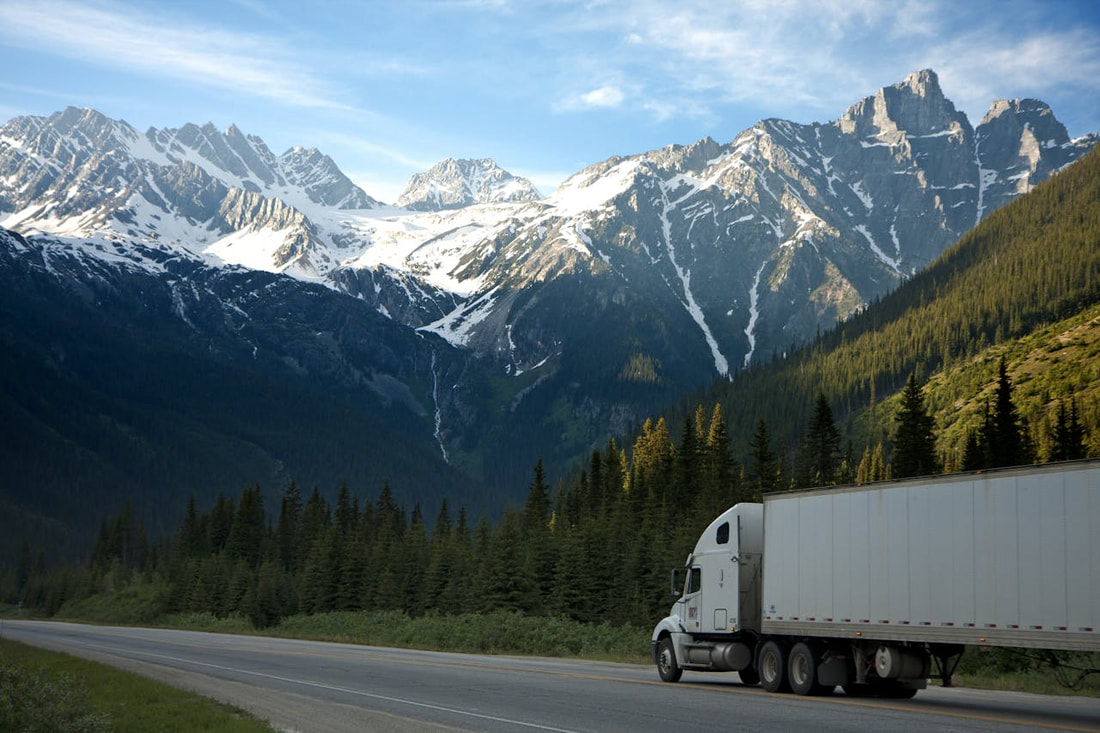 How Truck Dunnage Enhances Efficiency and Security in Postal and Courier Deliveries
